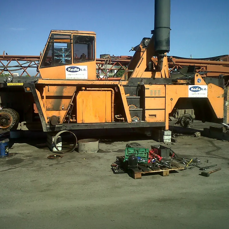 Desmontaje y reparación integral de containera Belotti B75